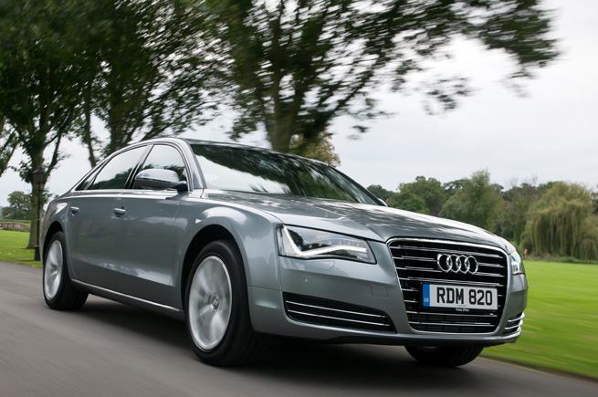 Новый Audi A8L 3.0 TDI 2013 года