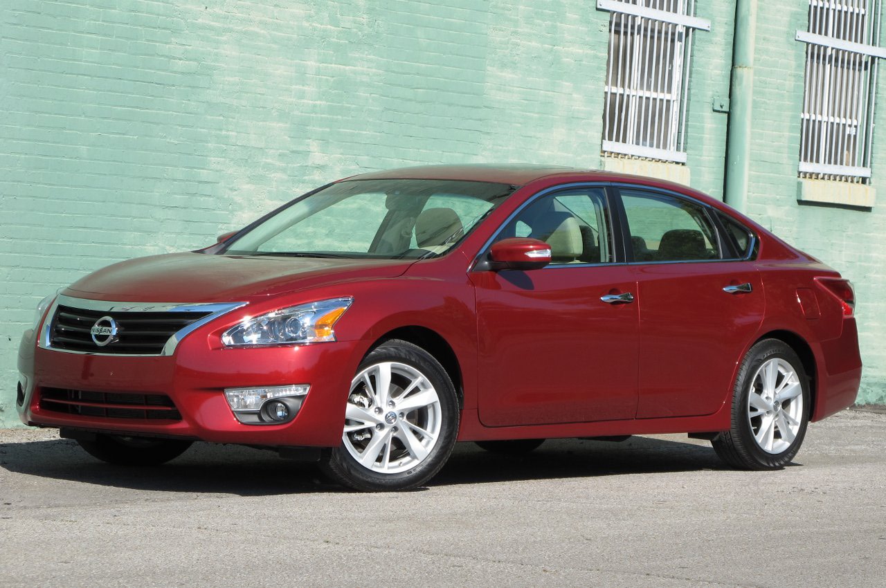 Новый Nissan Altima 2013 года