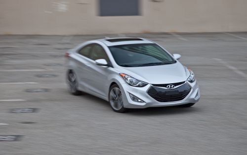 Тест драйв Hyundai Elantra Coupe 2013 года