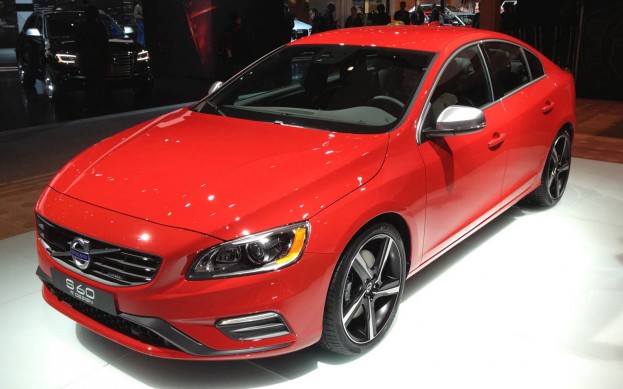Volvo S60 и XC60 R-Design 2014 года в новом облике