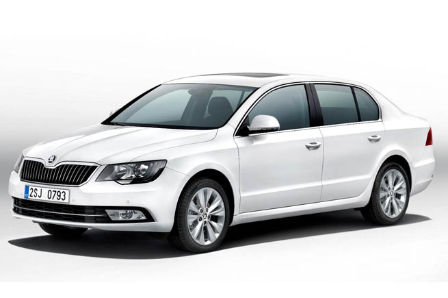 Skoda Superb 2013 года получит новый облик