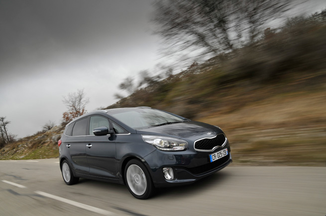 Обзор нового Kia Carens 2013 год