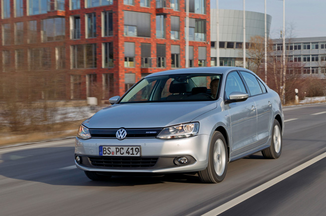 Тест драйв гибридного Volkswagen Jetta 2013 года