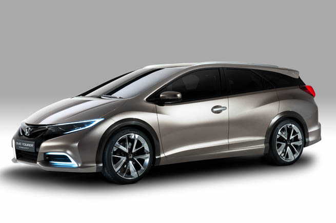 Первые фото Honda Civic Tourer 2013 года