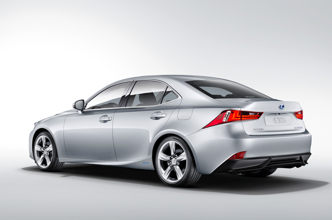 Представили новый Lexus IS 2013 года